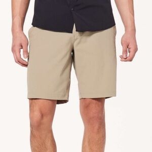 Lululemon Commission Shorts Men’s 36 Khaki 9" Classic Fit